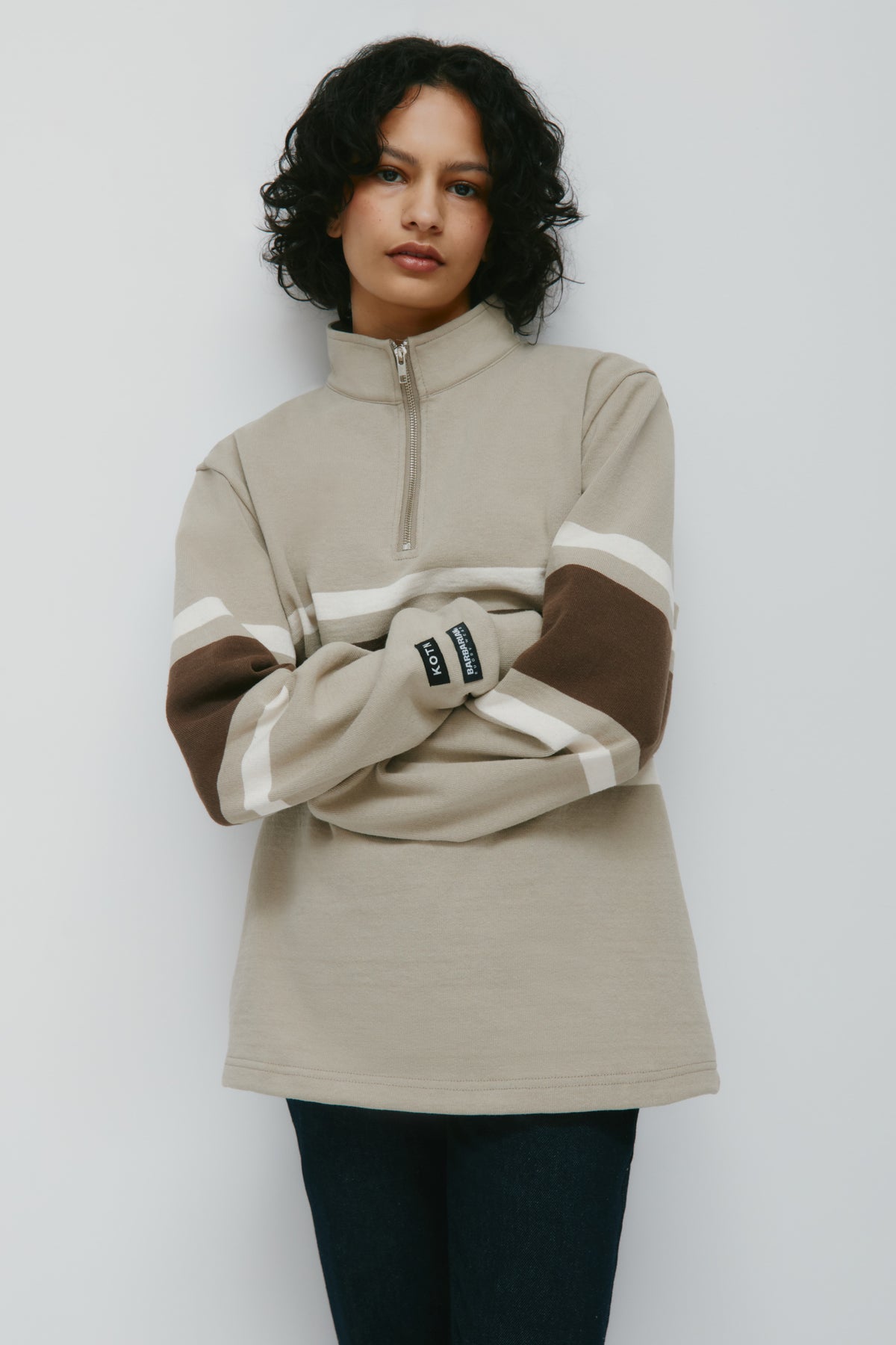 Model is 5’6” and is wearing a size S.