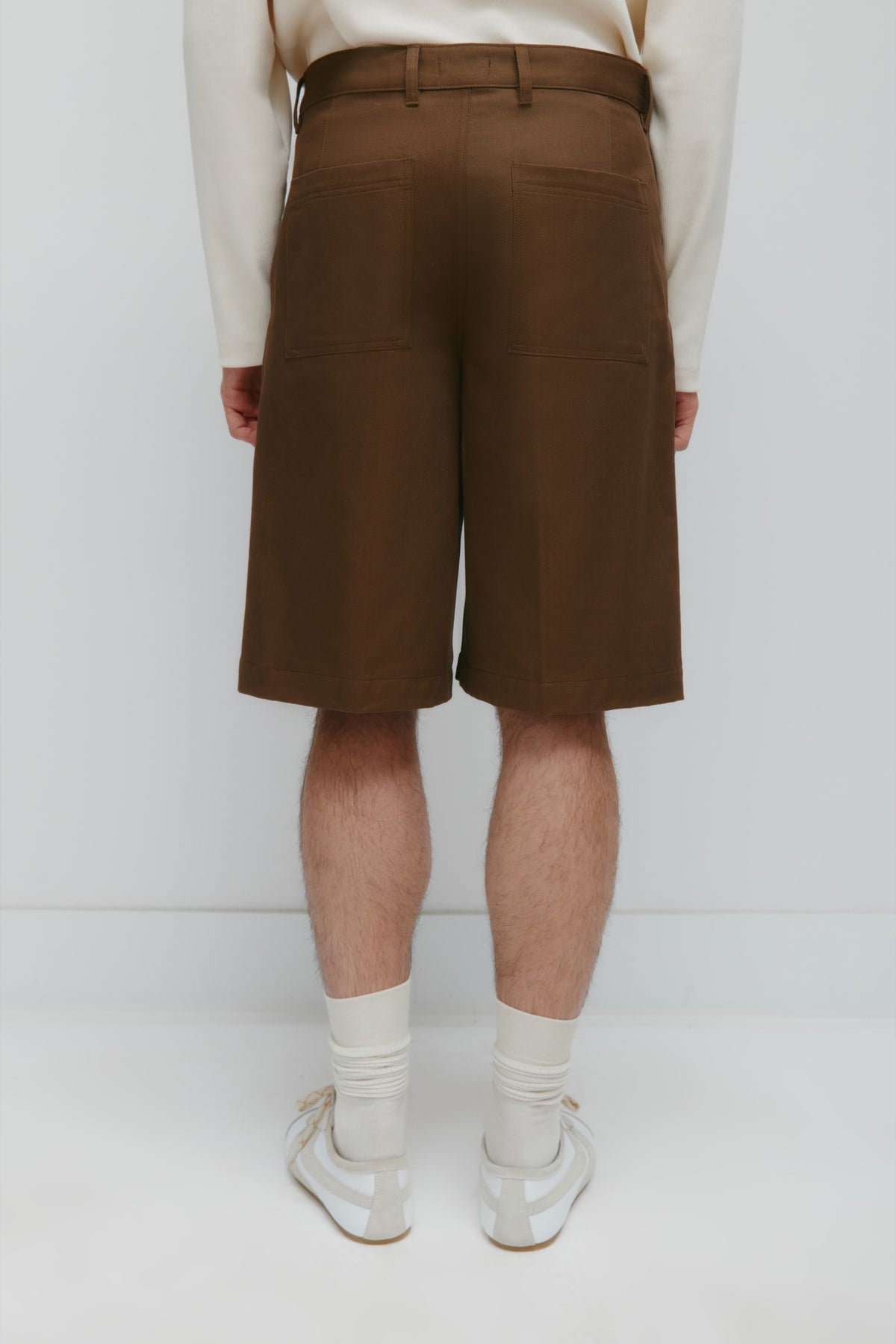 Short Nilus pour homme en walnut
