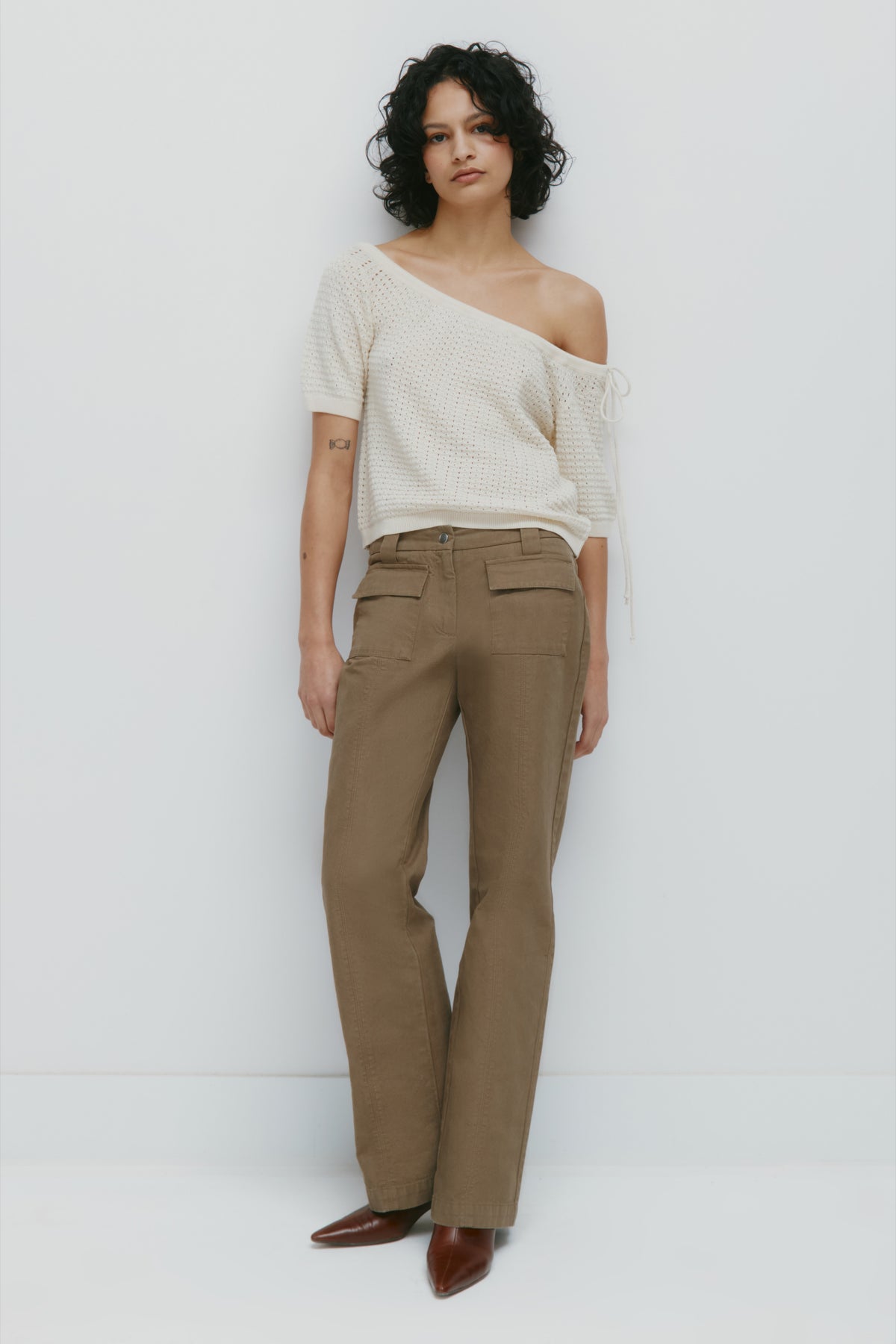 Model is 5’6” and is wearing a size XS.