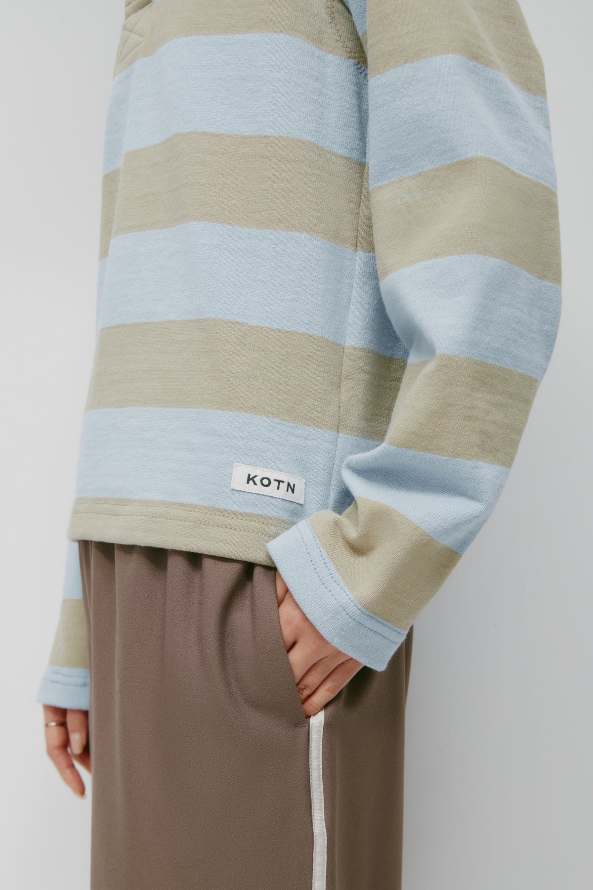 Shrunken Rugby Shirt in Taupe/Powder