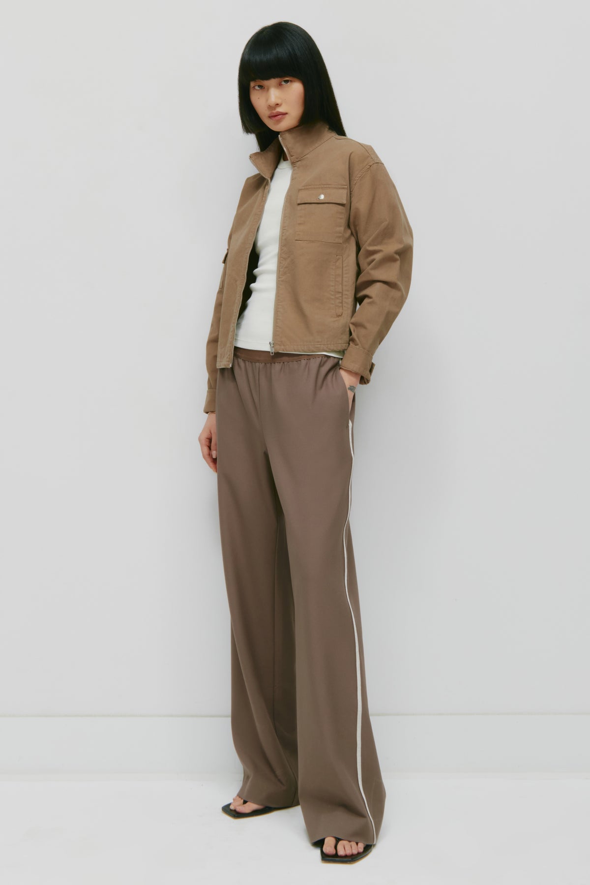 Model is 5’9” and is wearing a size XS.