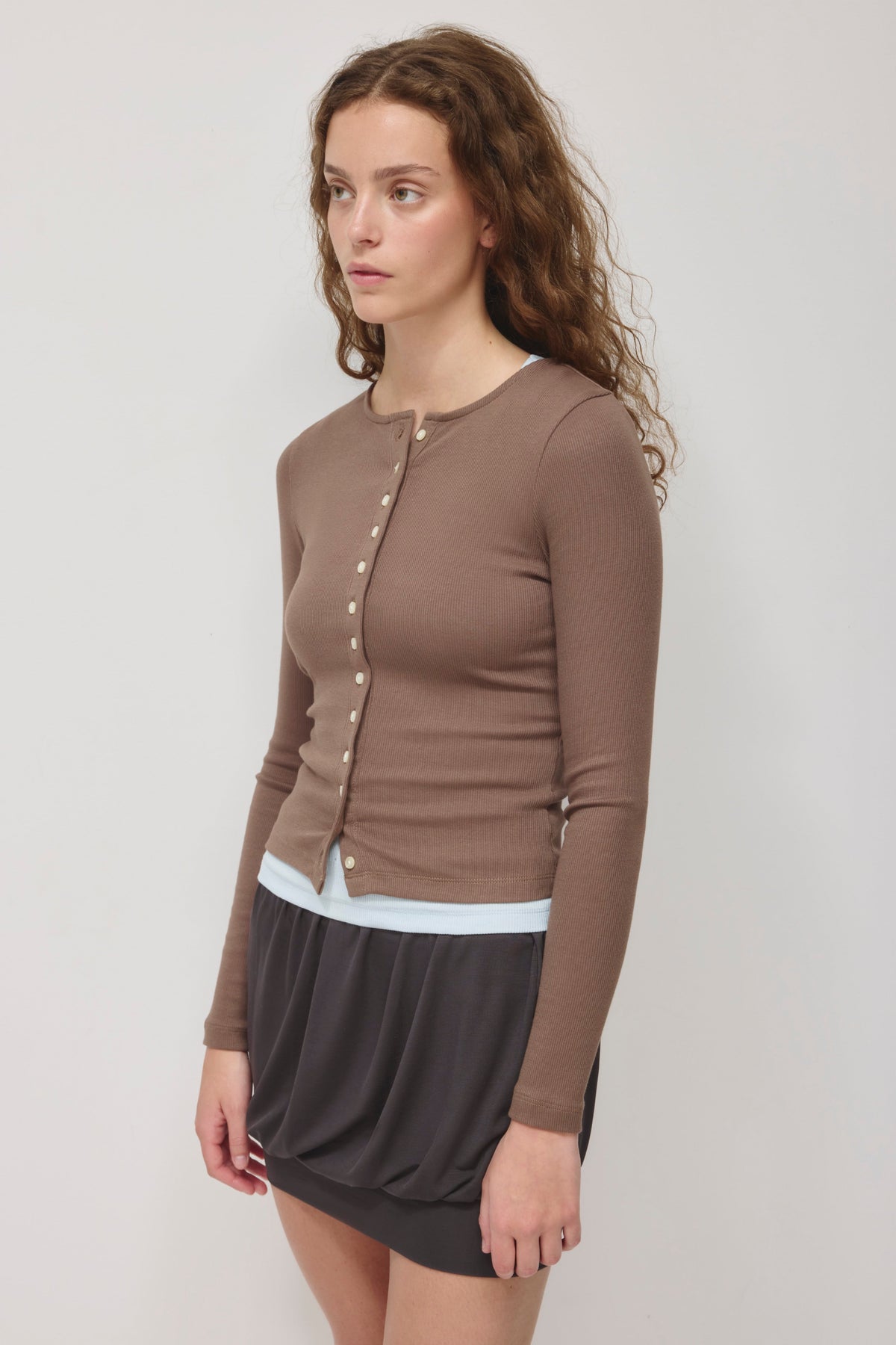 Cardigan à col ras du cou pour femmes en écorce