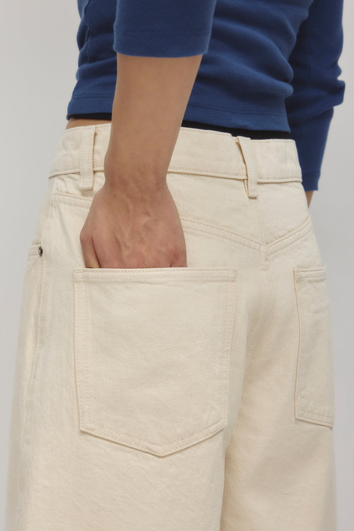Antifit Denim Shorts in Natural