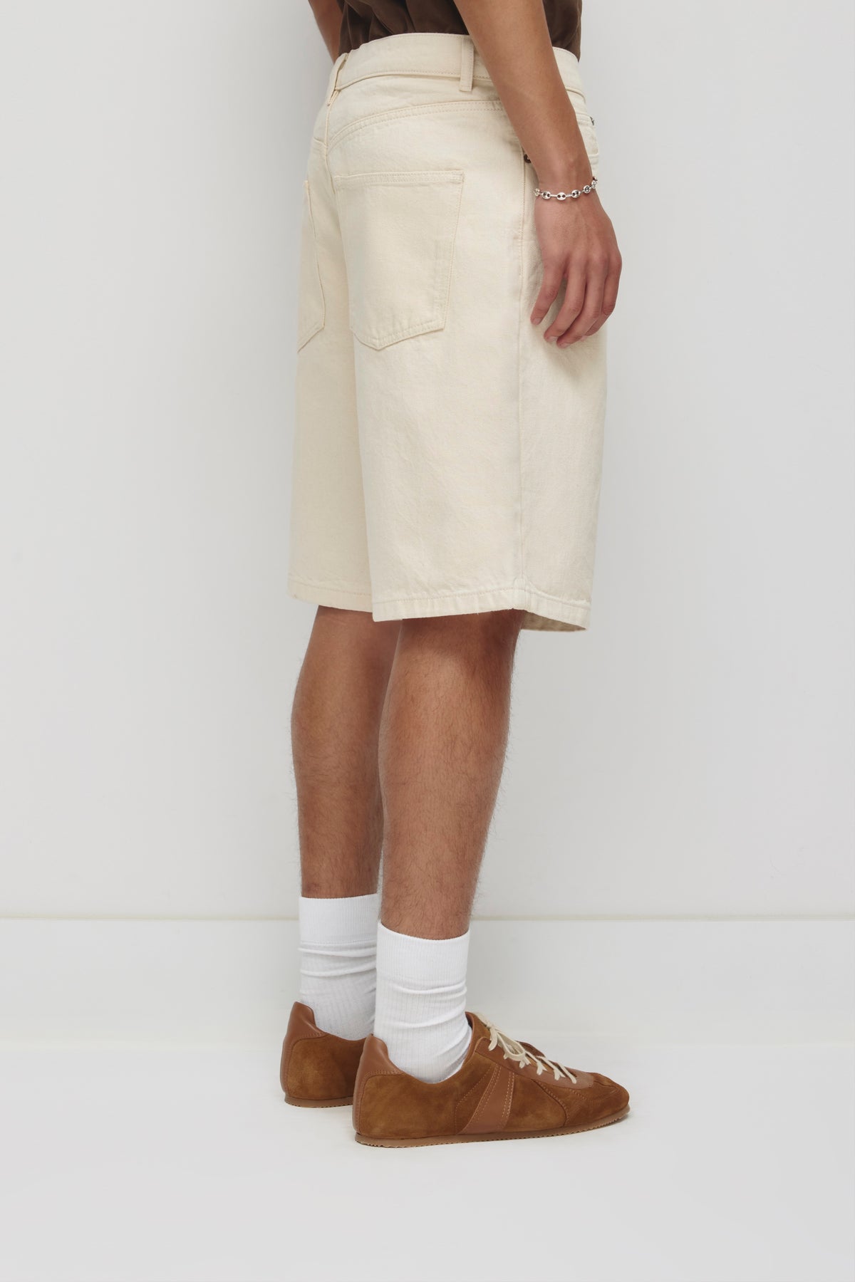 Antifit Denim Shorts in Natural