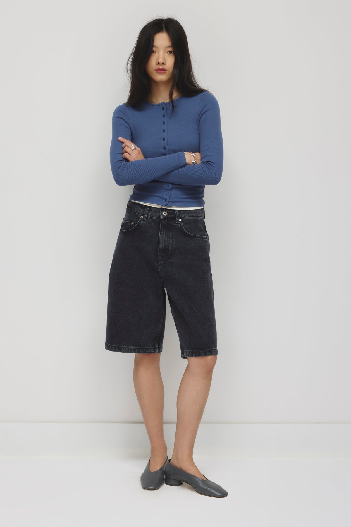 Model is 5’8” and is wearing a size 27.