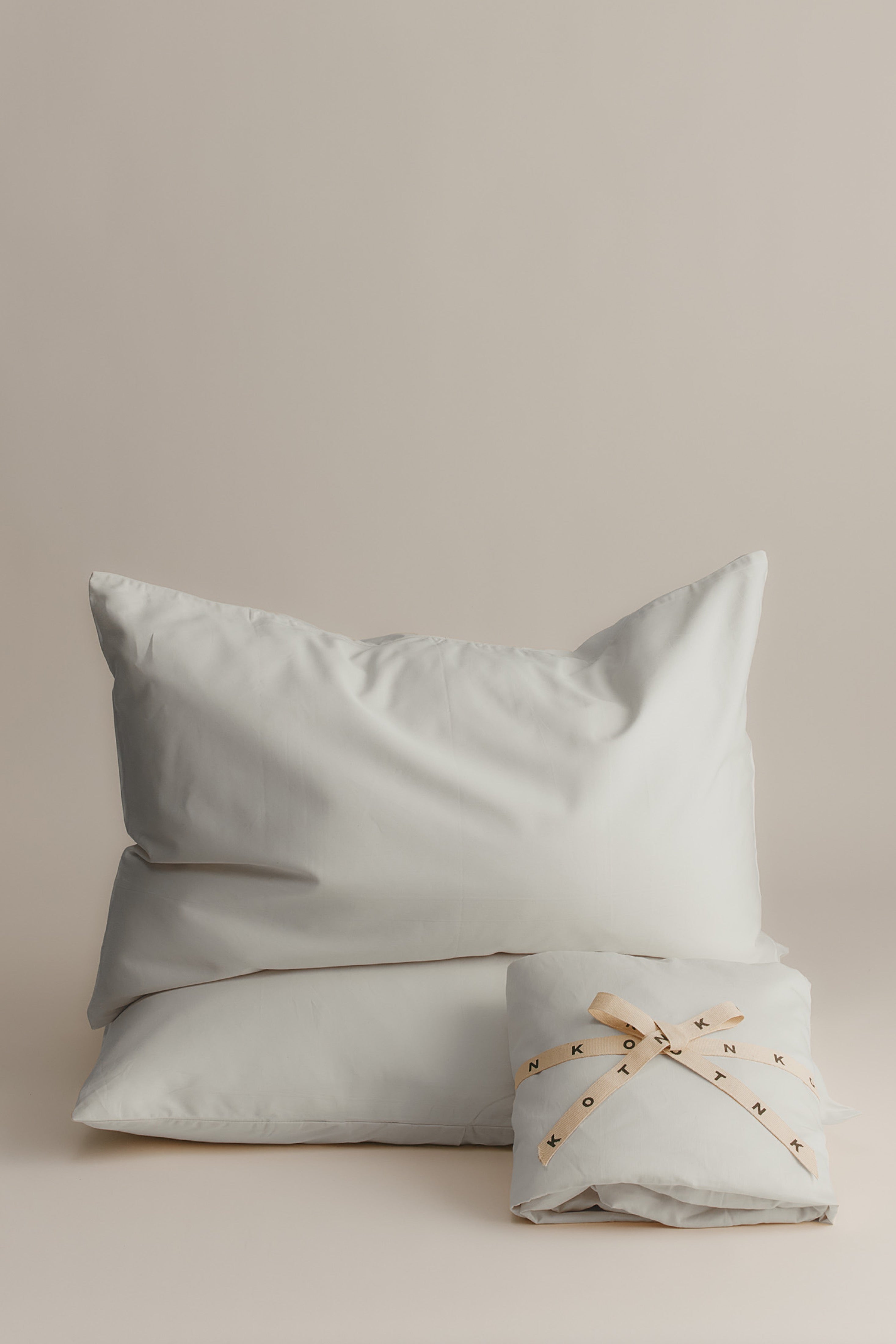 Fitted Sheet and Pillowcase Set in White
