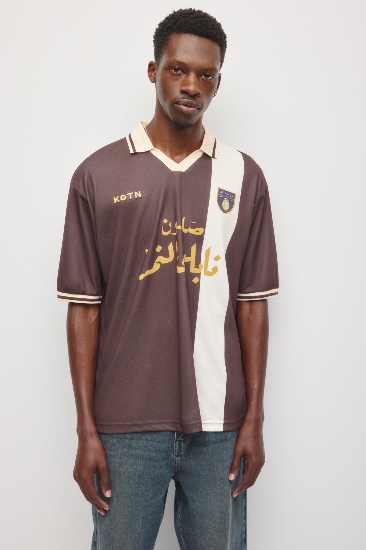 Kotn Short Sleeve Soccer Jersey in Espresso/Birch