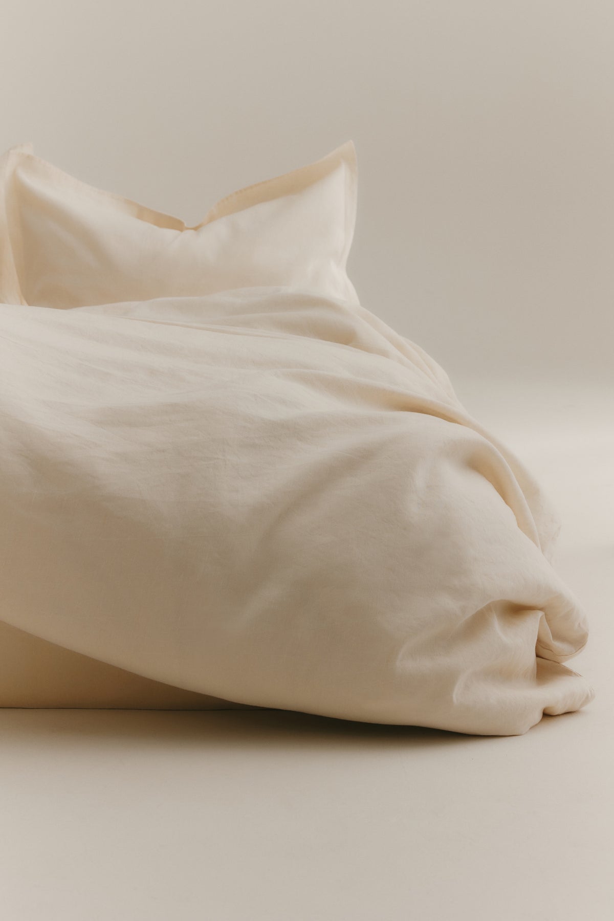 Linen Duvet Cover and Pillow Sham Set in Natural