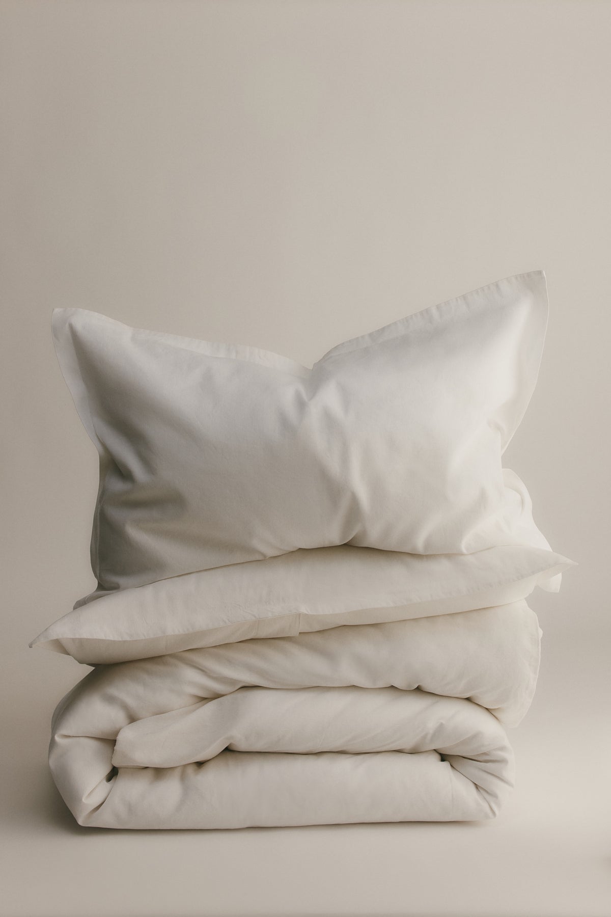 Ensemble housse de couette et taie d'oreiller en lin blanc