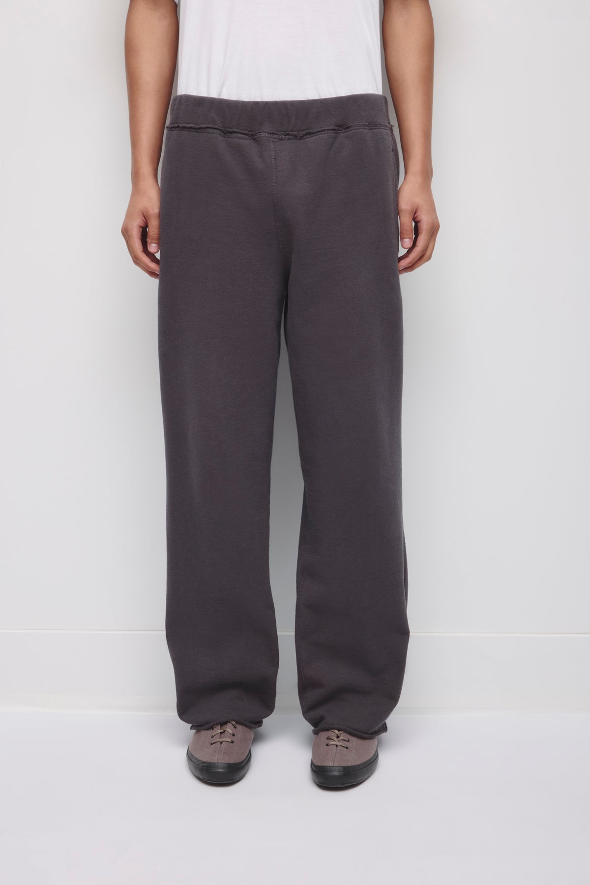Men's Asr Cut-Off Pant in Almost Black