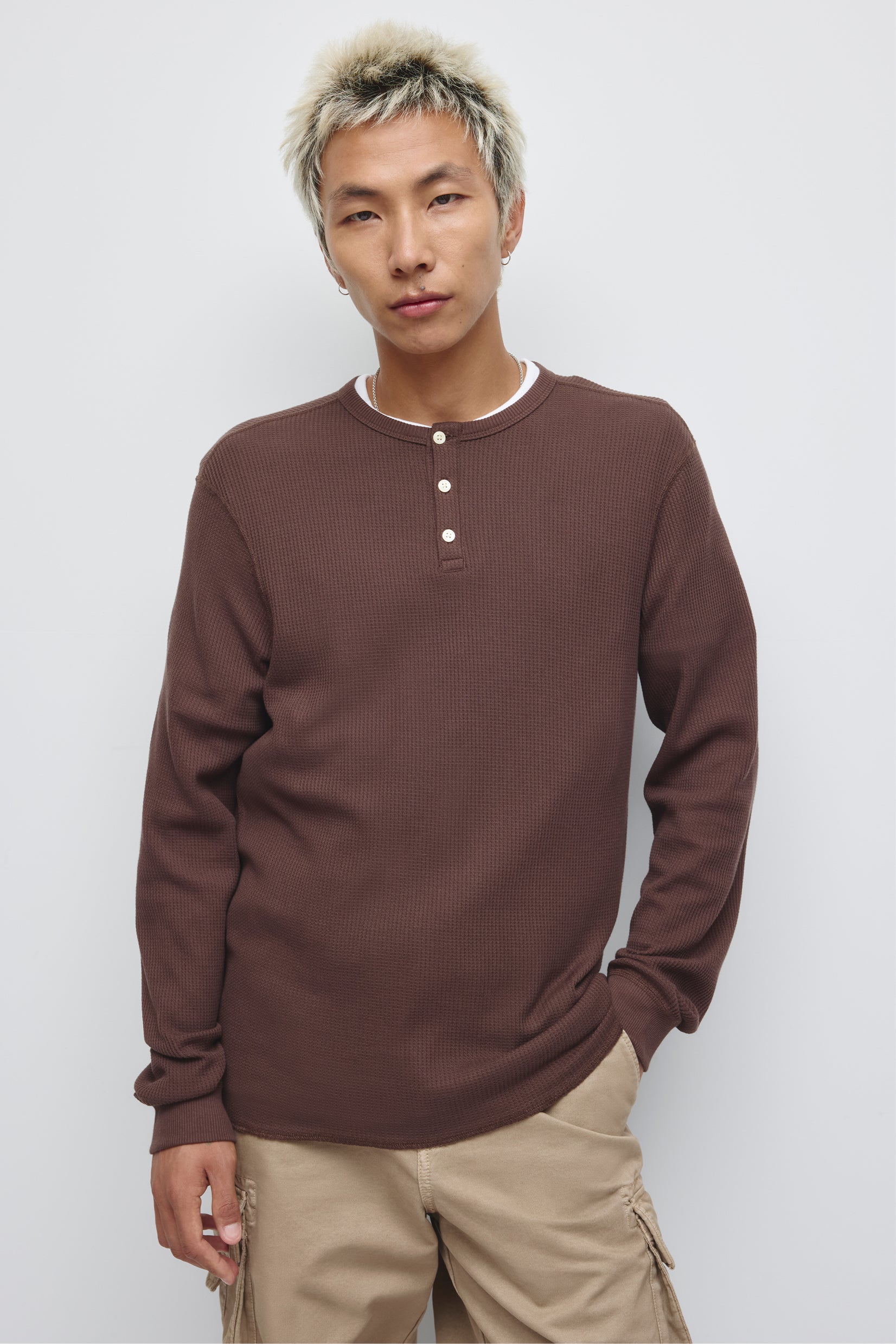 Le Atlas Waffle Henley pour homme en espresso
