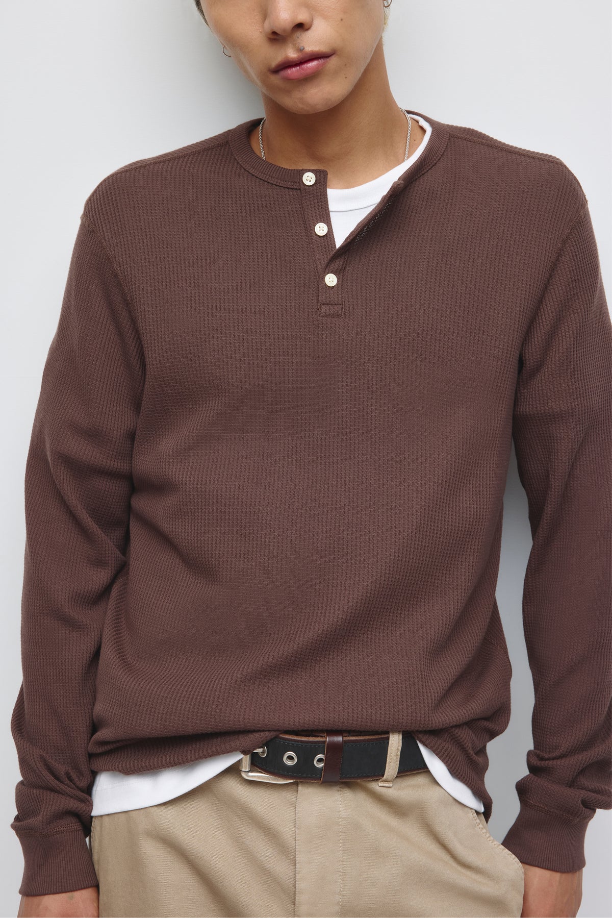 Le Atlas Waffle Henley pour homme en espresso