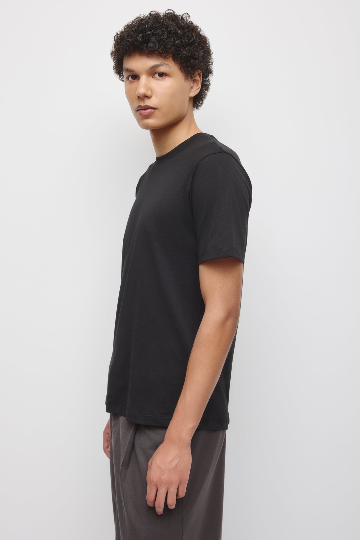 Men's Essential Crew in Black