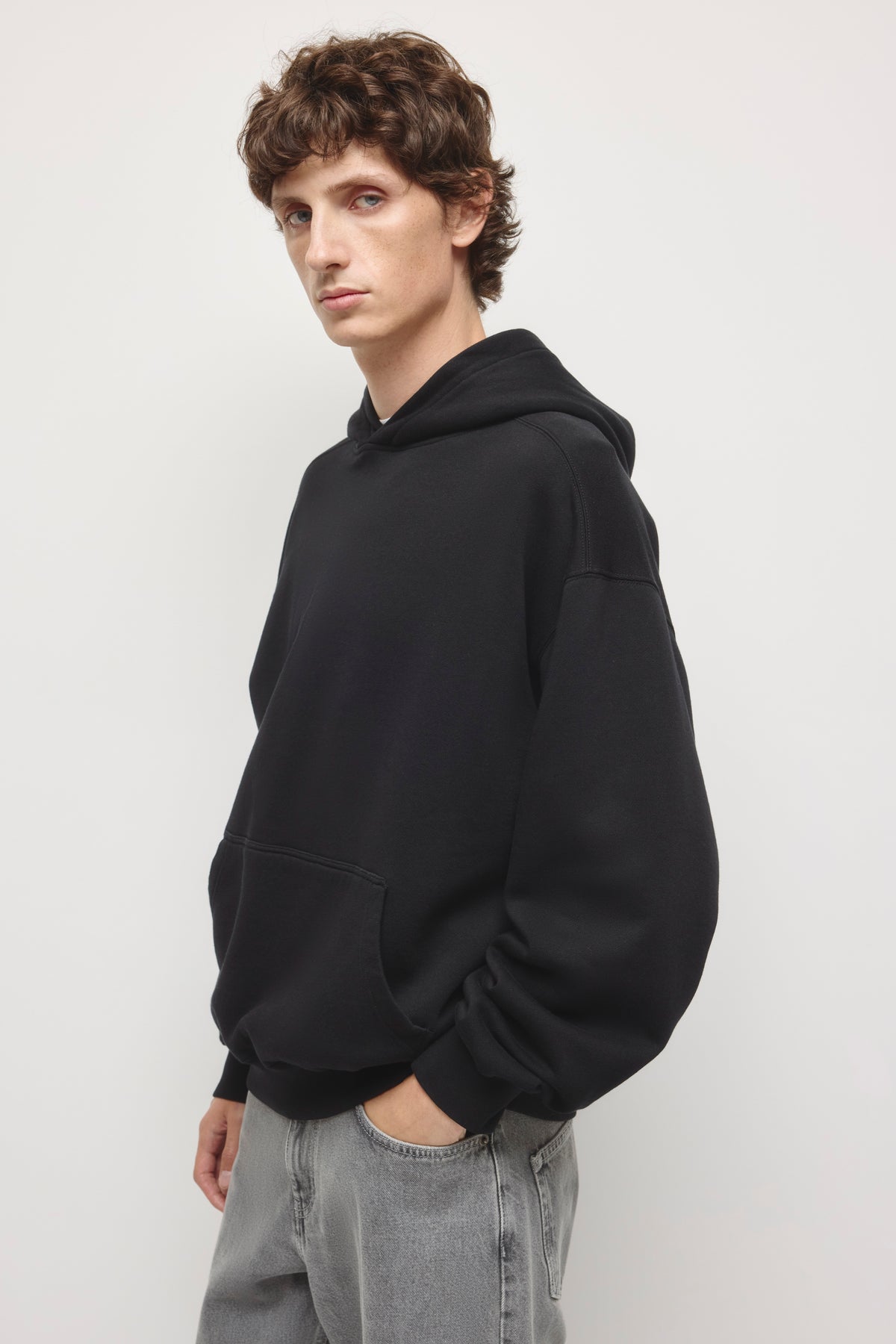 Men's Essential Hoodie in Black