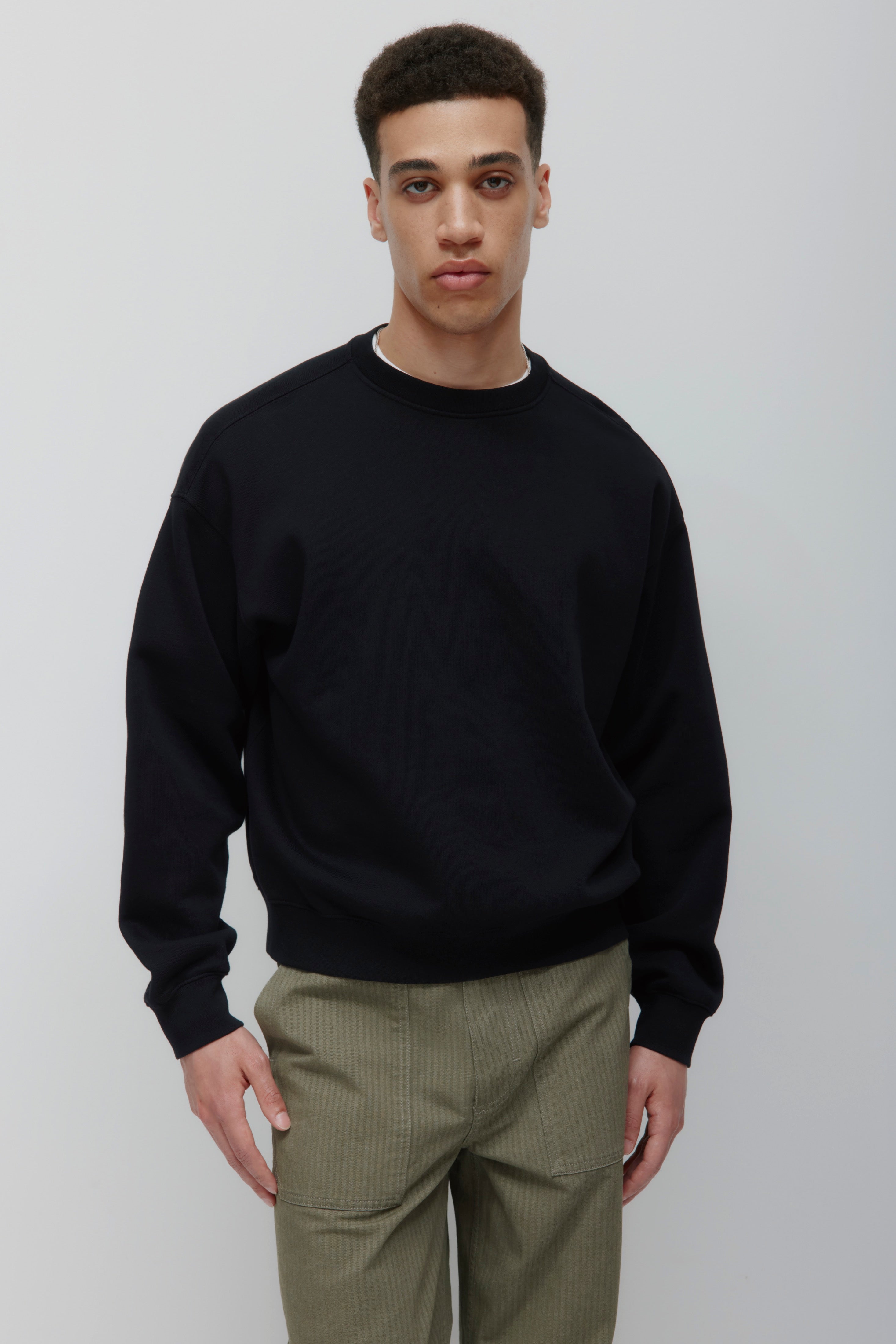 Sweat-shirt à épaules dénudées pour femme en noir