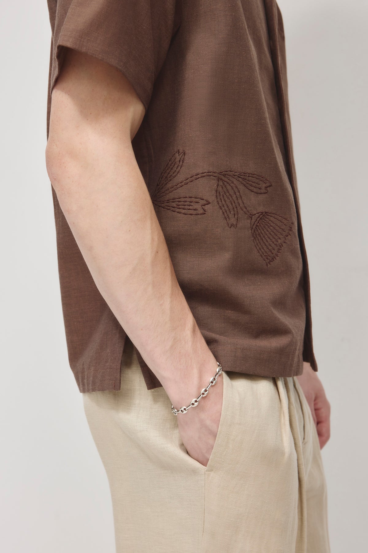 Chemise de camp en lin pour hommes en espresso