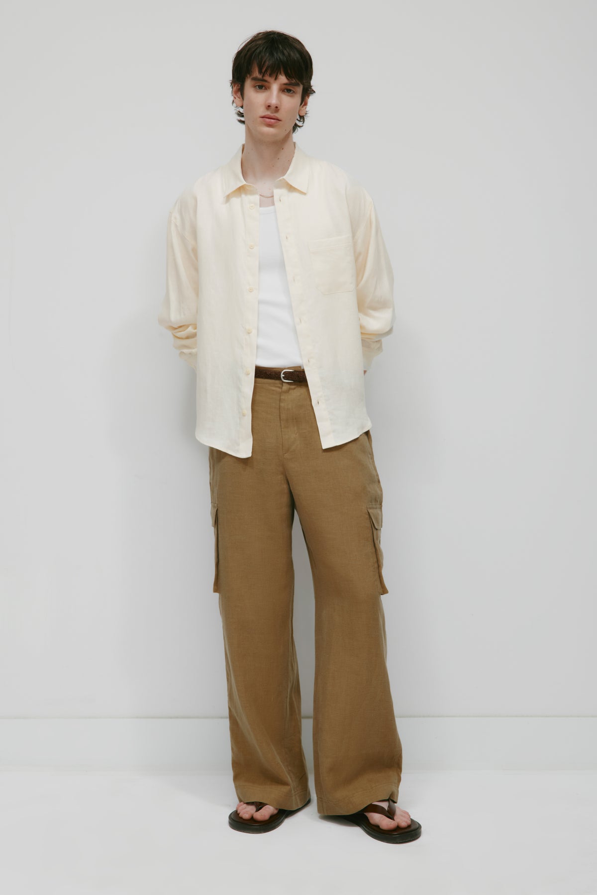 Model is 6'1.5” and is wearing a size 32.
