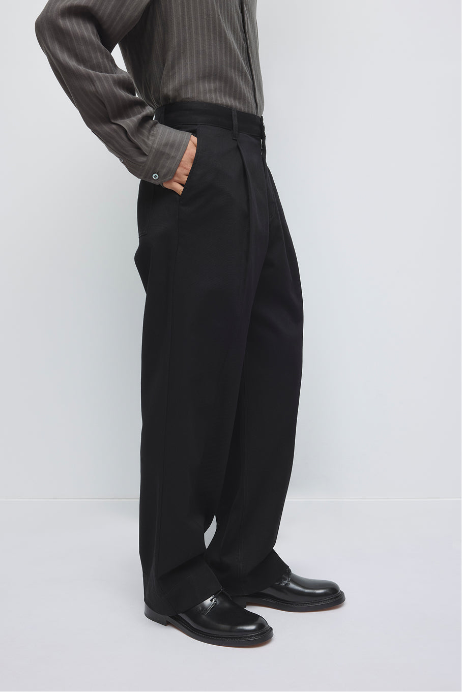 Men's Nilus Trouser in Black