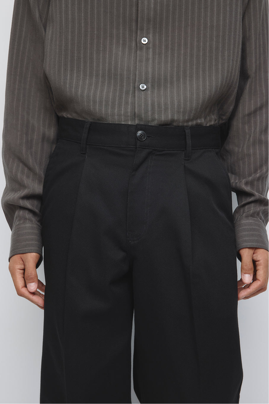 Men's Nilus Trouser in Black