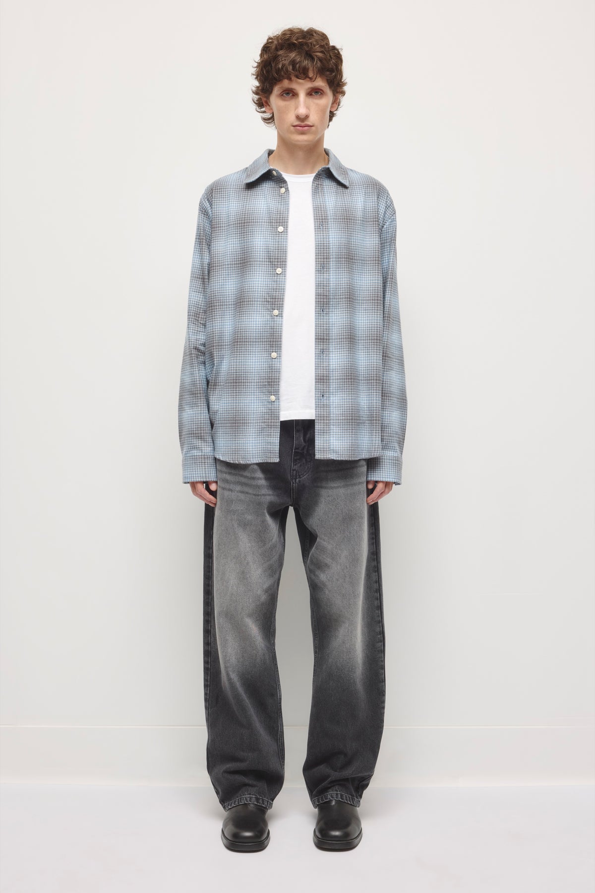 Model 6’0" and is wearing a size 30.