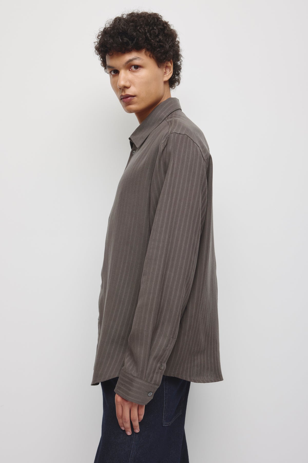 Men's Ramad Shirt in Charcoal