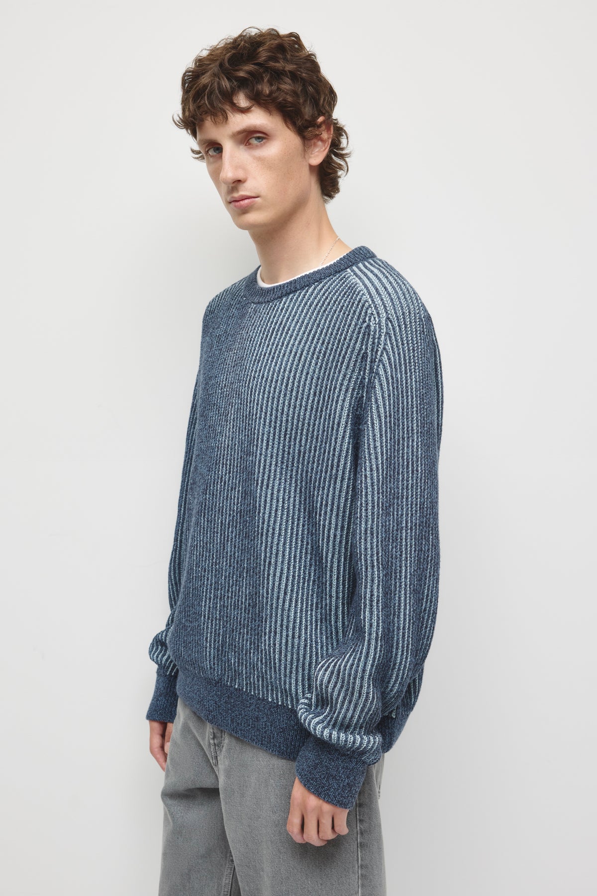 Men's Rib Crewneck Sweater in Pitch Navy/Winter Sky