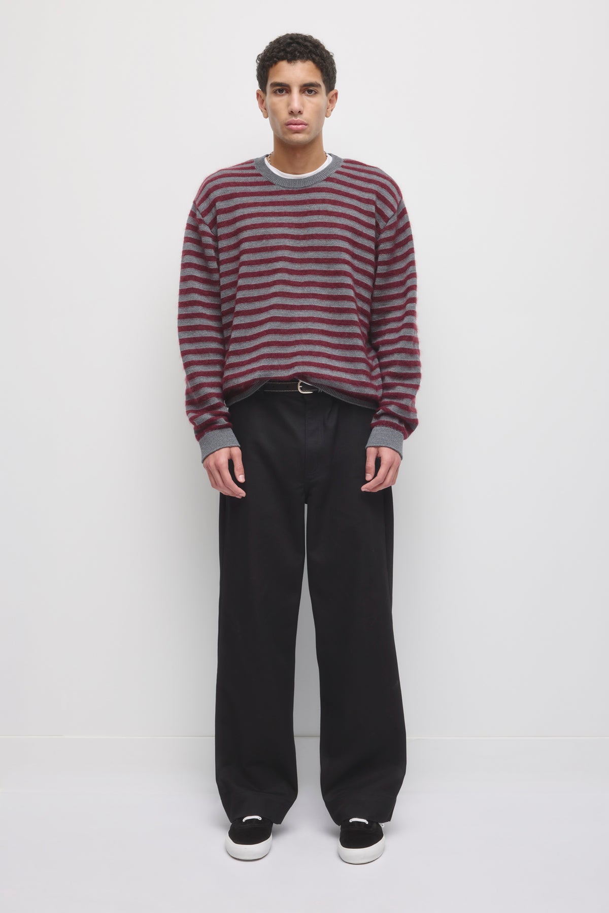 Model is 6’2” and is wearing a size 32.