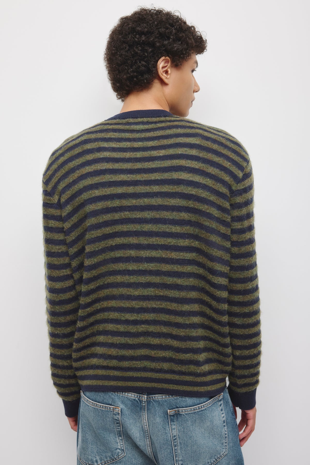 Men's Sukun Fuzzy Sweater in Juniper/Pitch Navy