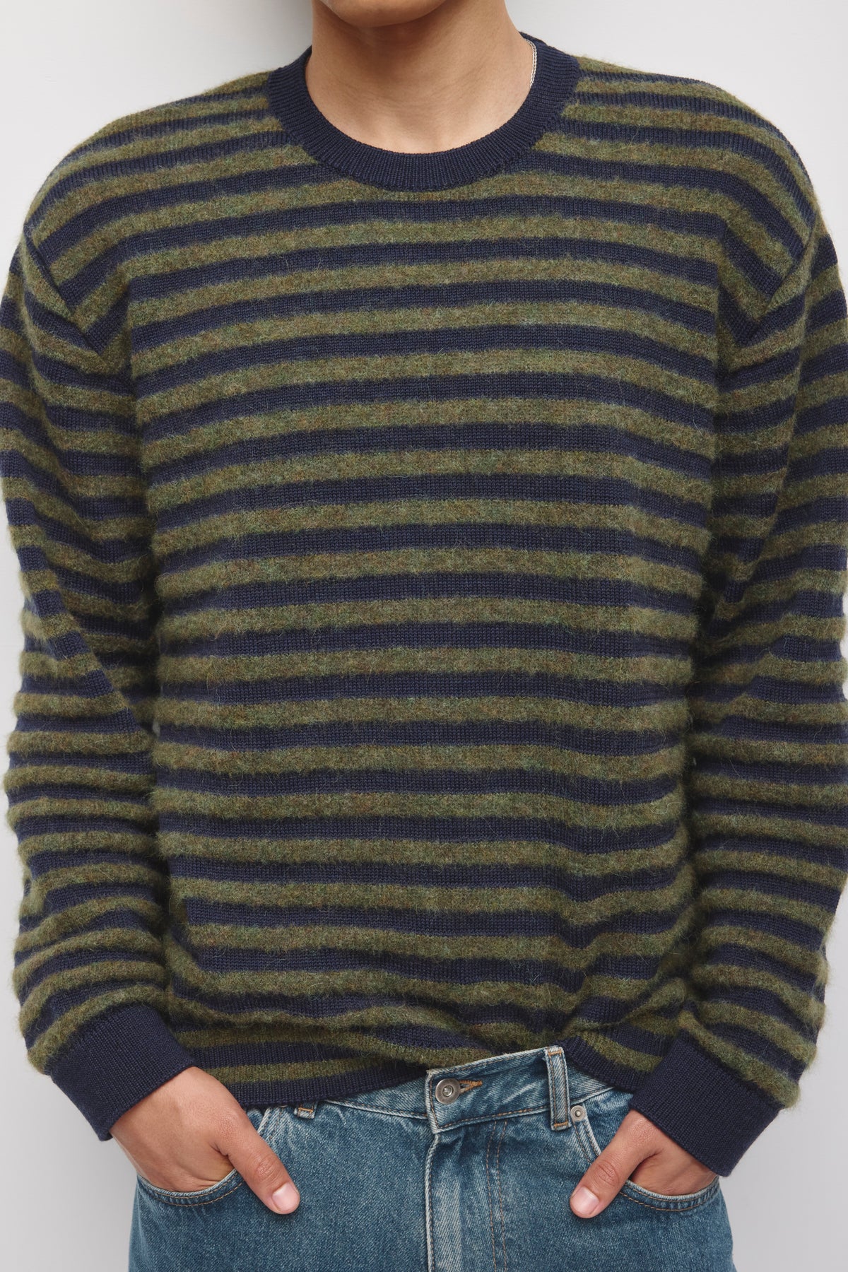 Men's Sukun Fuzzy Sweater in Juniper/Pitch Navy