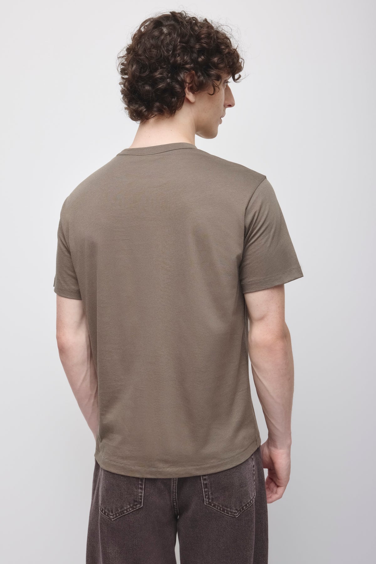 Men's Superfine Crew in Truffle