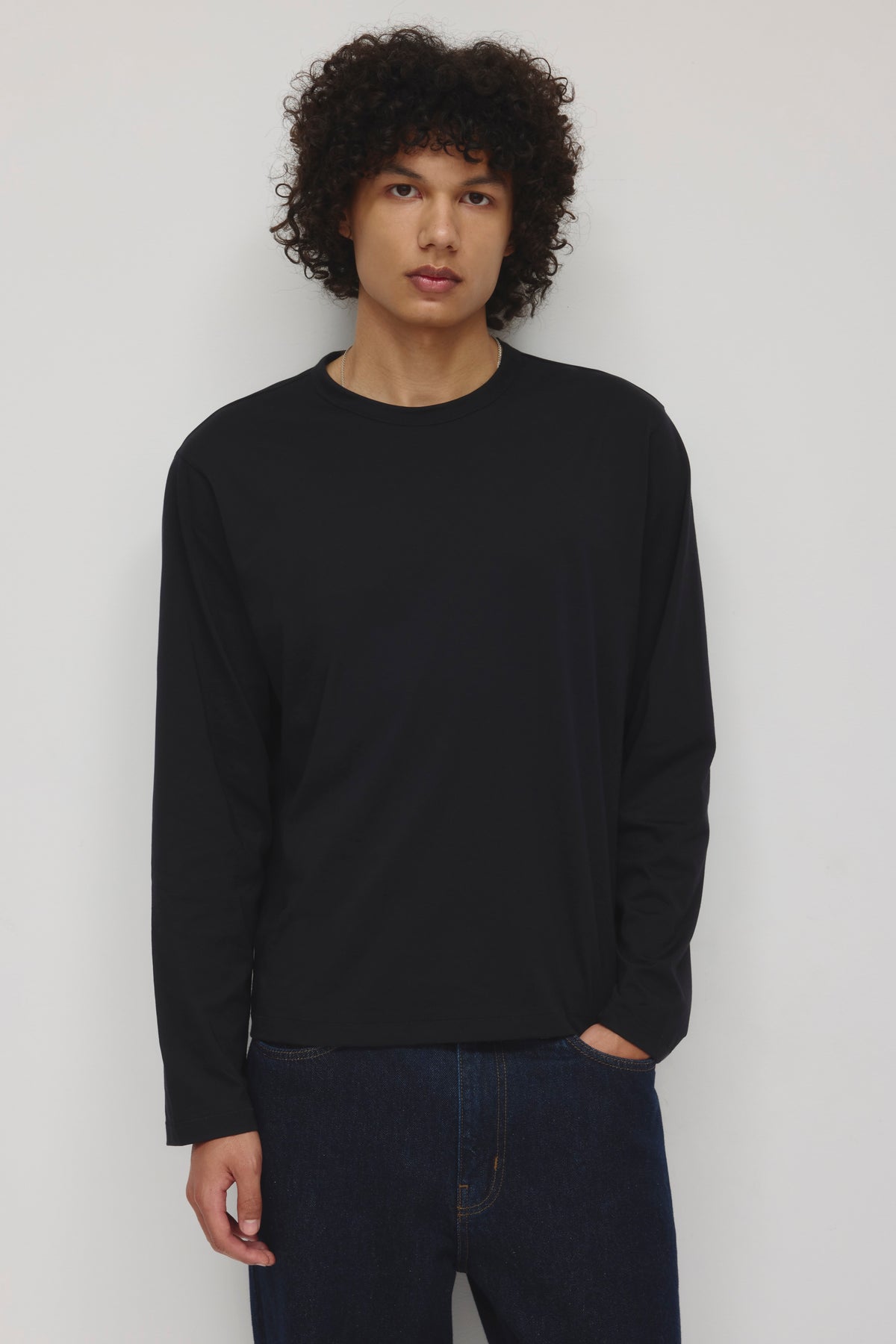 Model is 6'2.5" and is wearing a size L. 