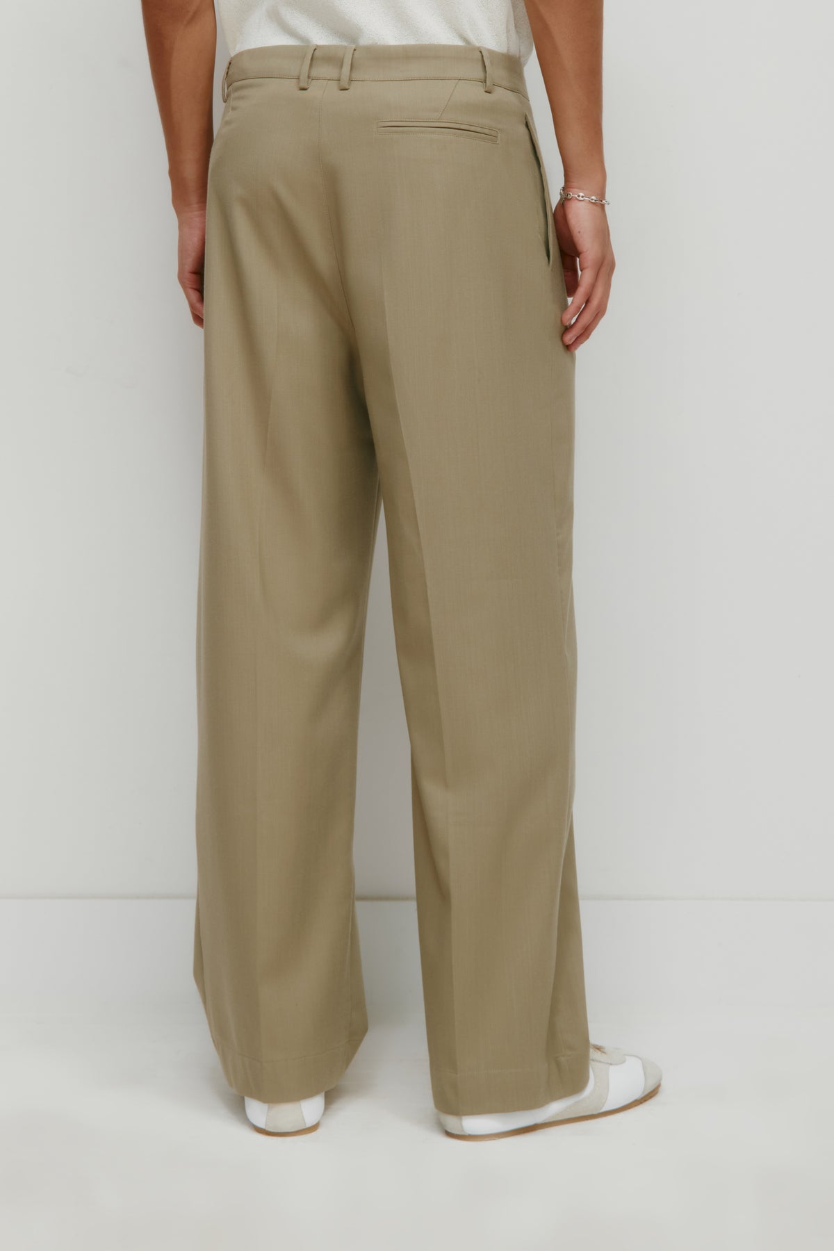 Men's Taym Trouser in Dusty Olive