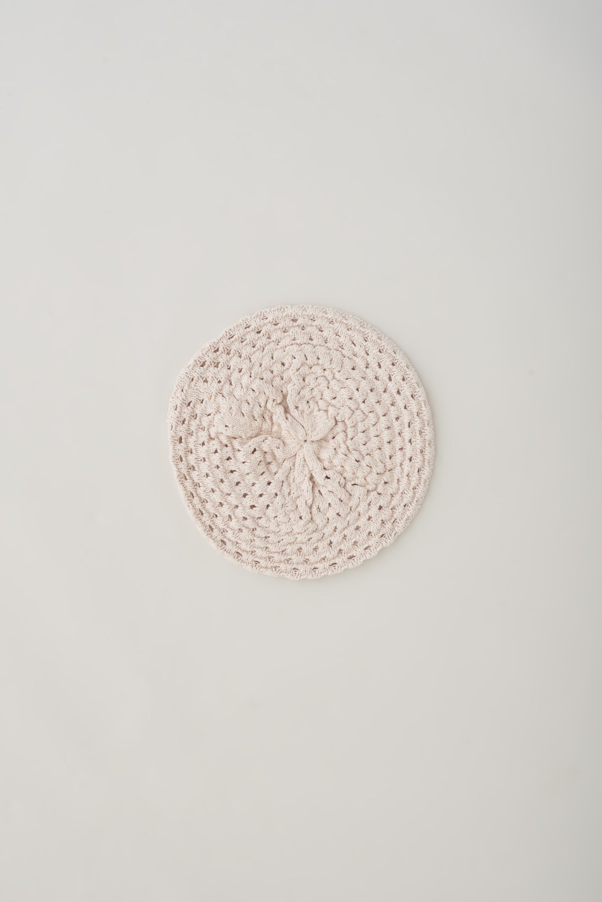 Mina Beret in Sandshell