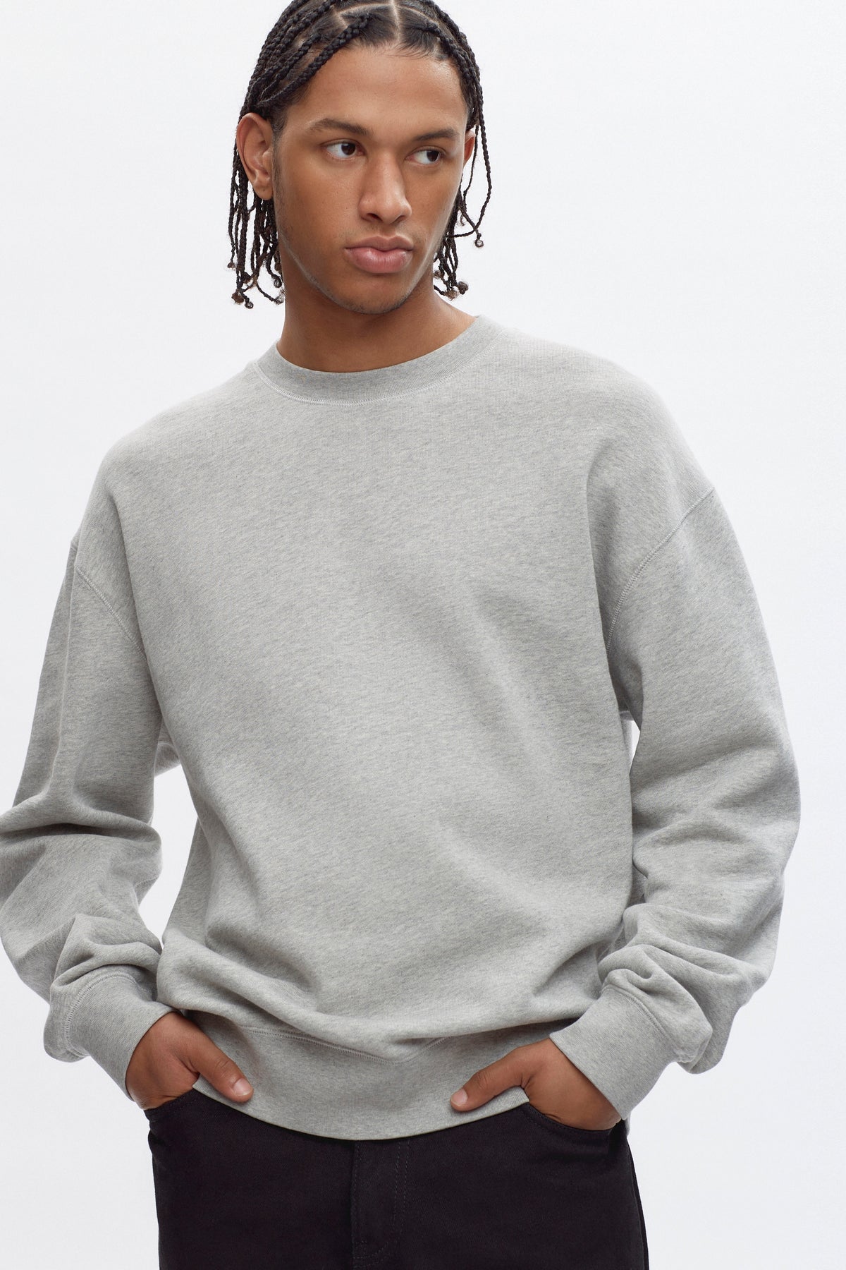 Essential Sweatshirt in Heather Grey