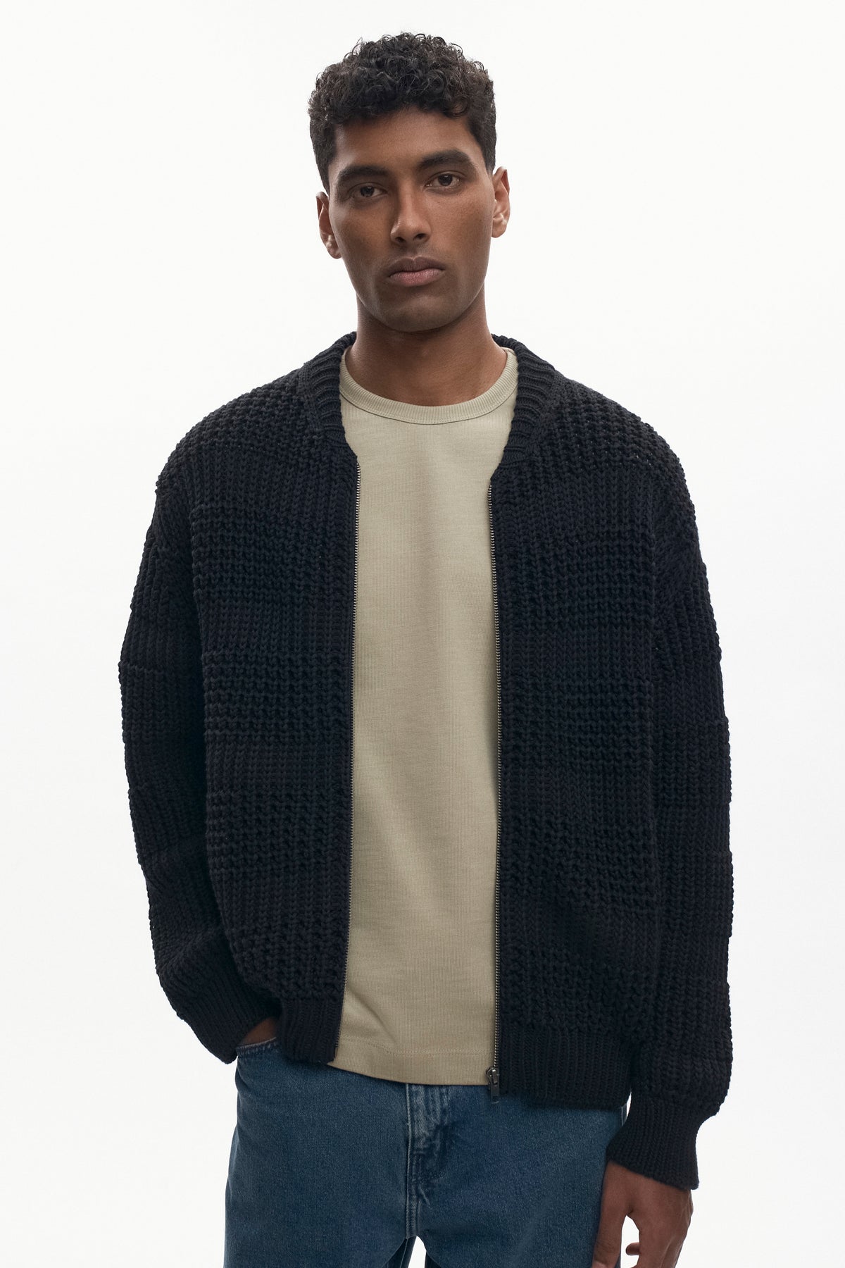 Men's Grid Stitch Zip Sweater in Black