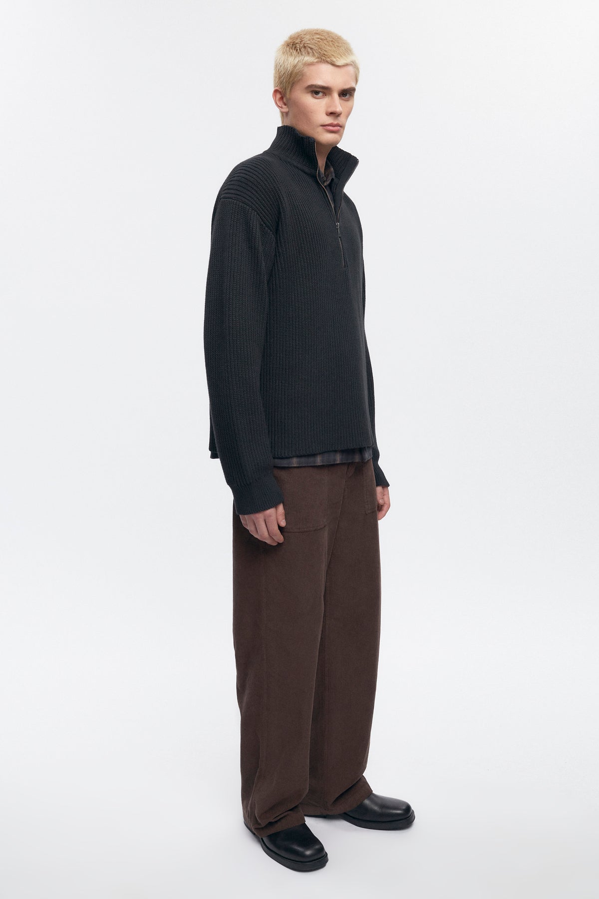 Men's Half Zip Rib Sweater in Black