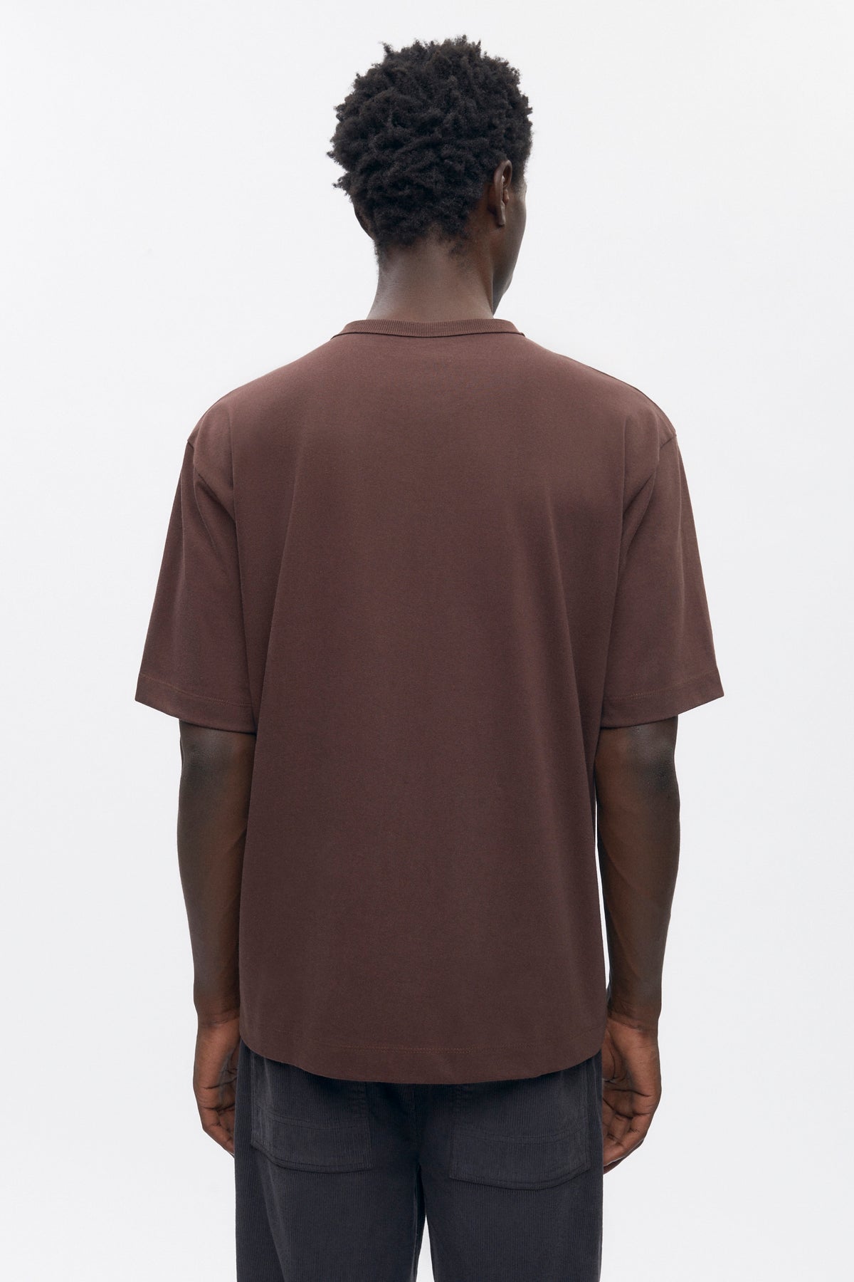 T-shirt à col rond pour homme en graine de café