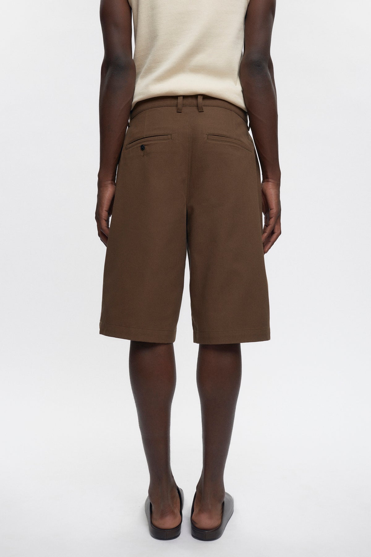 Twill Bermuda Shorts in Walnut