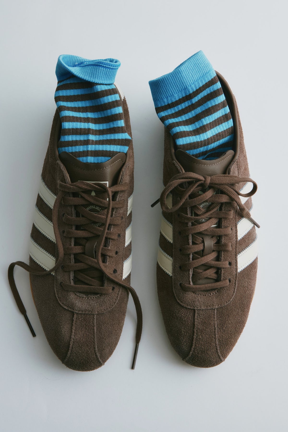 Chaussettes courtes à côtes en rayures azur/écorce