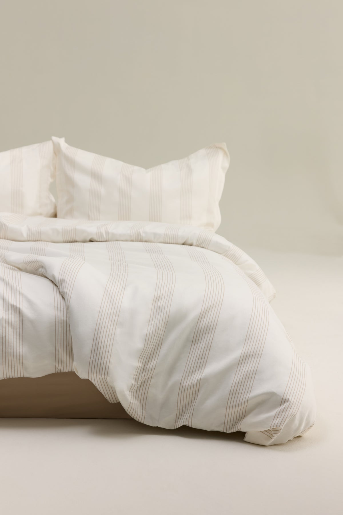 Duvet Cover and Sham Set in Natural/Cashmere
