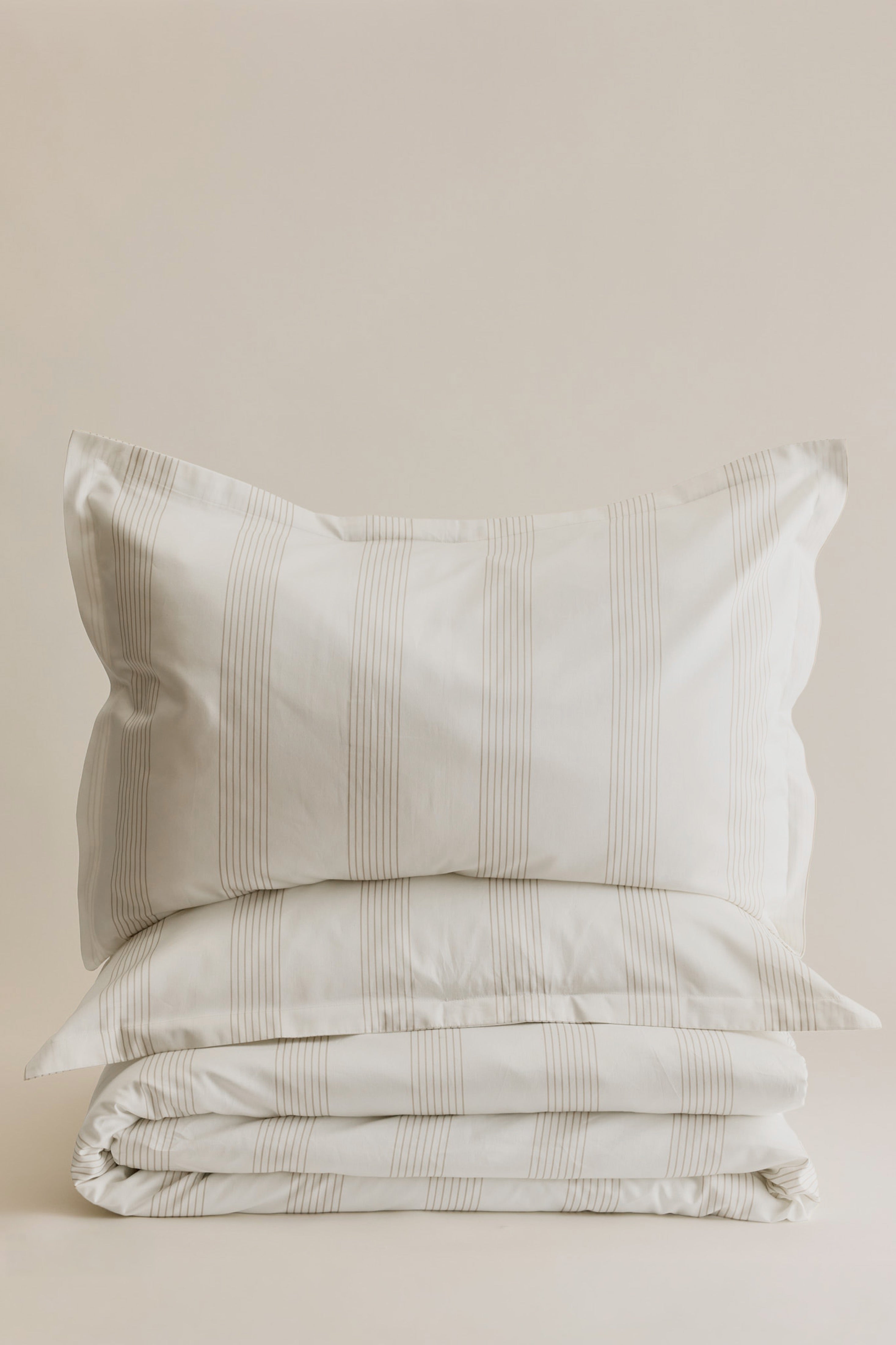 Duvet Cover and Sham Set in Natural/Cashmere