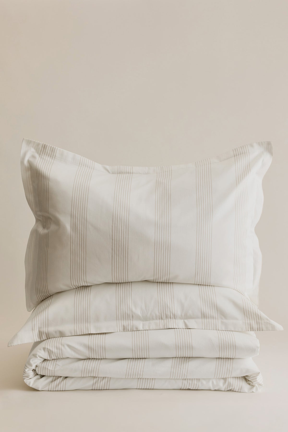 Duvet Cover and Sham Set in Natural/Cashmere