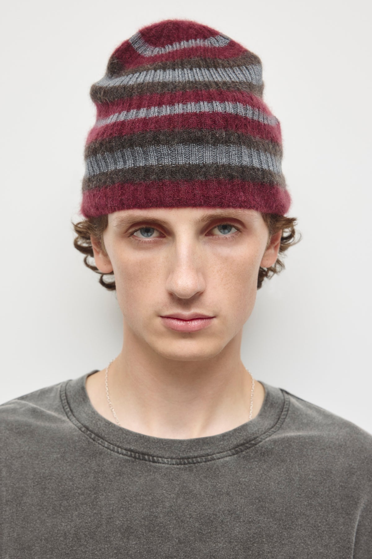 Sukun Fuzzy Beanie in Tawny Port/Charcoal/Graphite