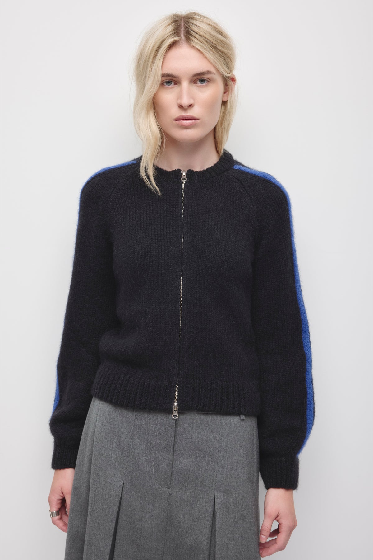 Model is 5'10" and wearing a size XS.