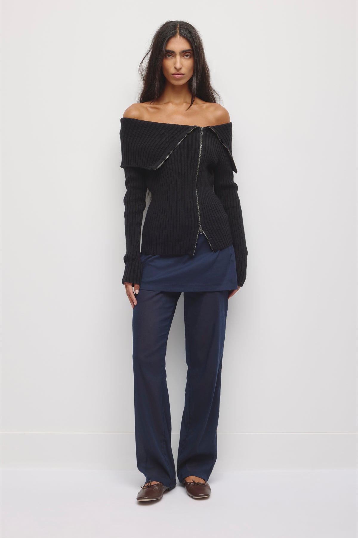 Pull Asymétrique à Col Rabattu Femme en noir