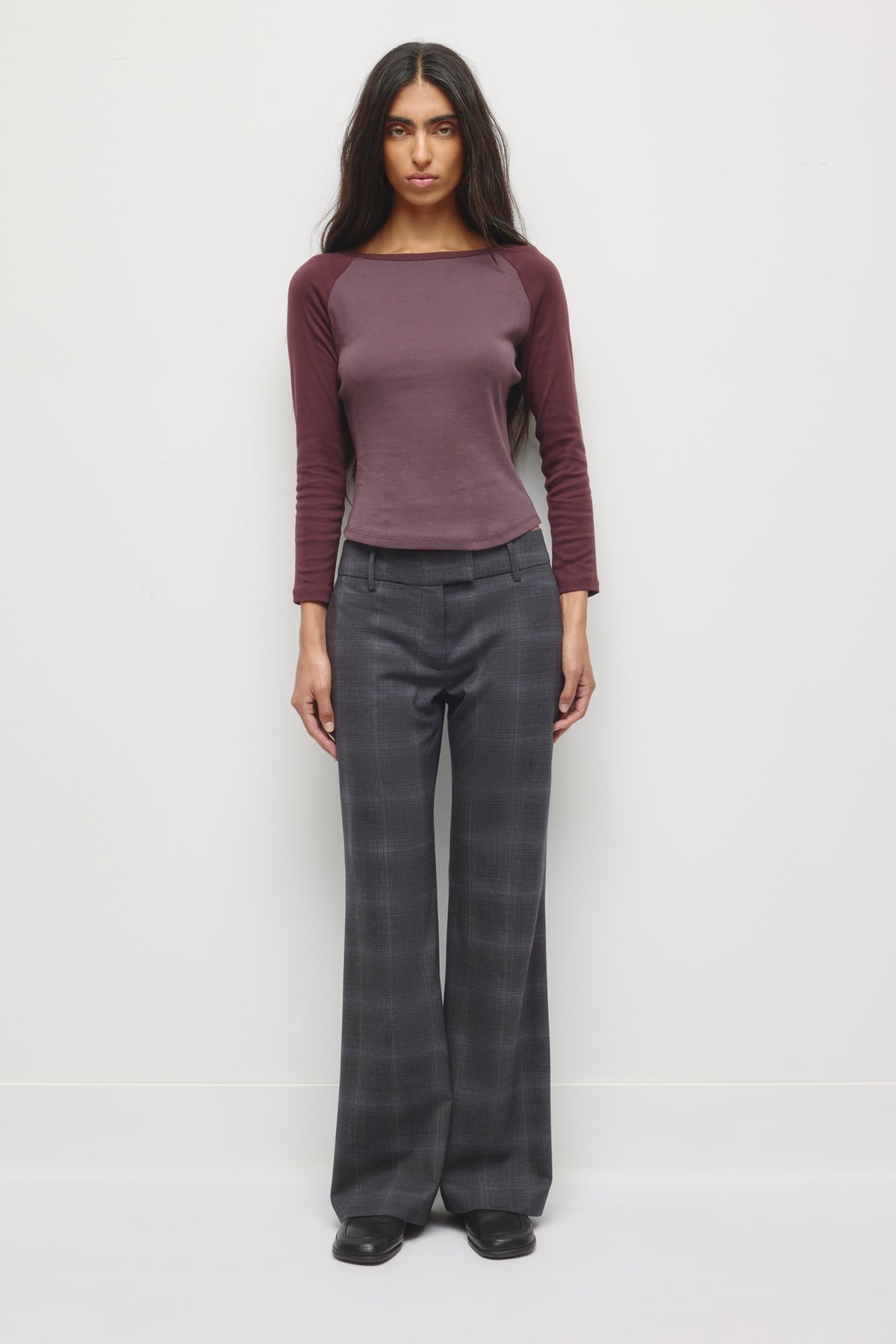 Women's Baseball Longsleeve in Raisin/Chocolate Plum