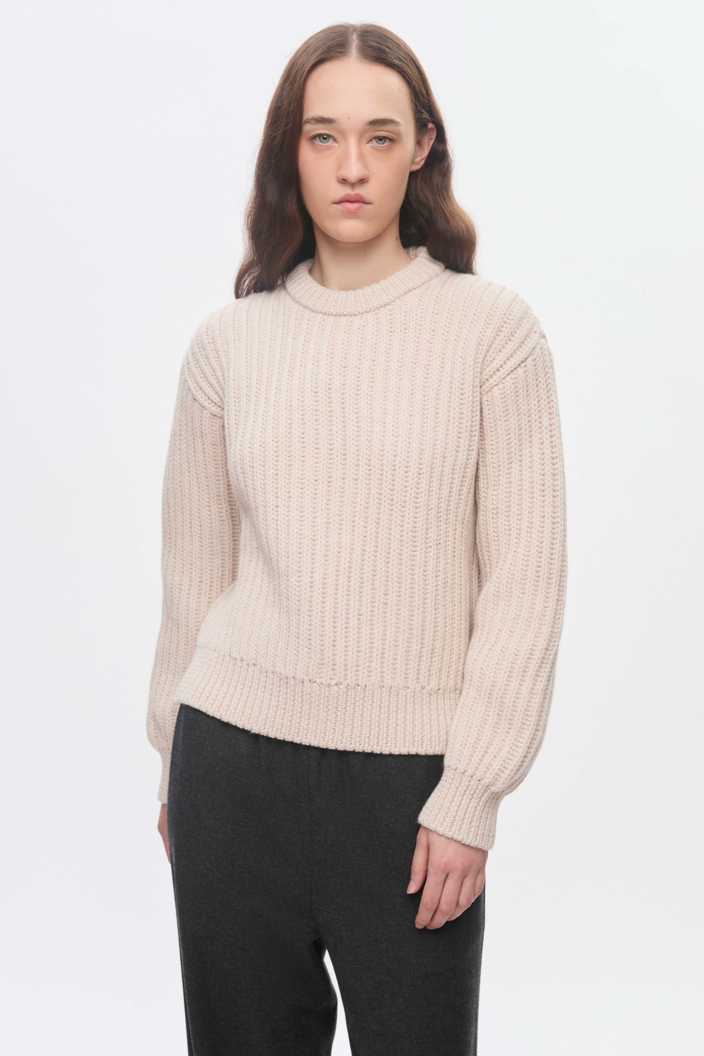 Pull à col rond en laine épaisse pour femme en naturel
