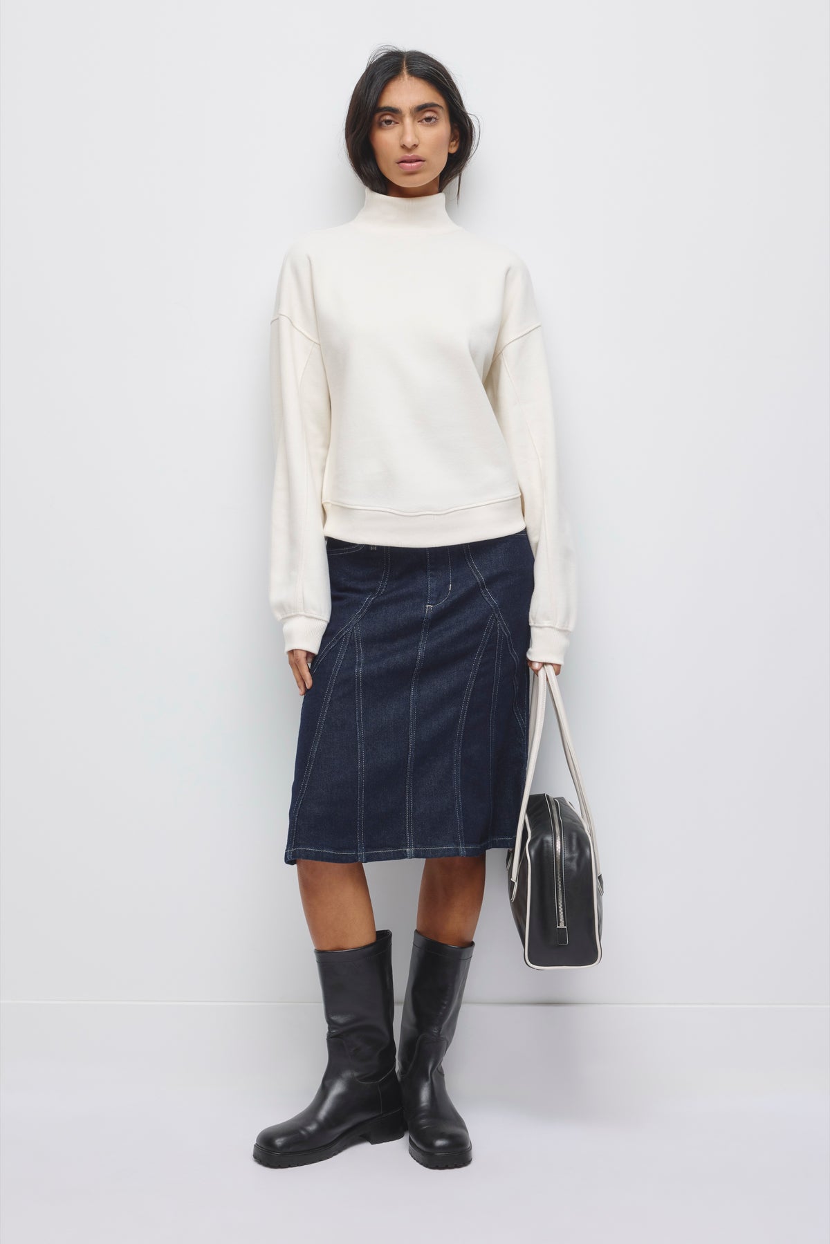 Women's Cozy Turtleneck in Marshmallow