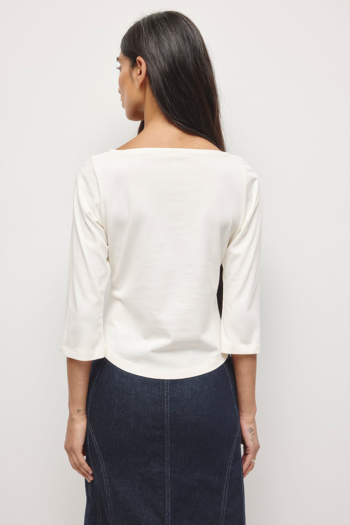 Women's Curved Hem 3/4 Sleeve in Marshmallow