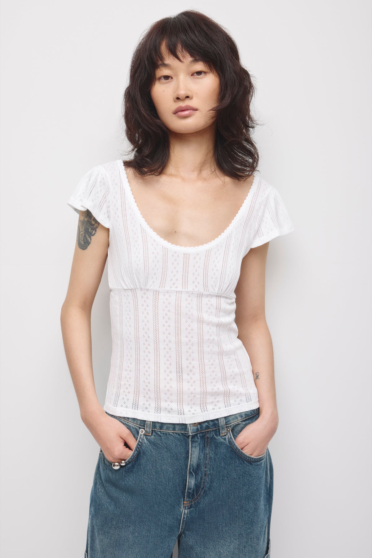 Model is 5’9” and is wearing a size XS.